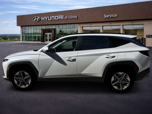 New 2026 Hyundai Tucson SEL w/ Tow & Go Package AWD/4WD image 3