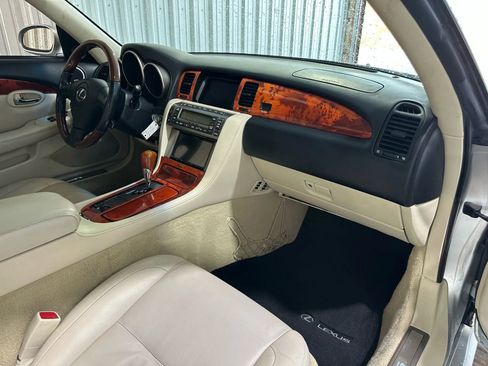 Used 2007 Lexus SC 430 Convertible image 34