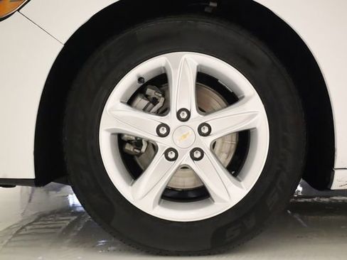 Used 2023 Chevrolet Malibu LT w/ Driver Confidence Package FWD image 9