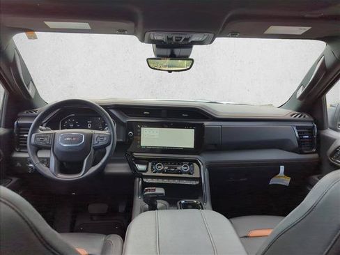 Used 2024 GMC Sierra 1500 AT4 w/ Technology Package AWD/4WD image 20
