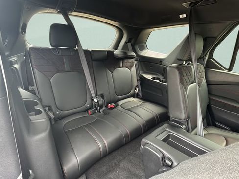Certified 2026 Honda Pilot Black Edition image 23