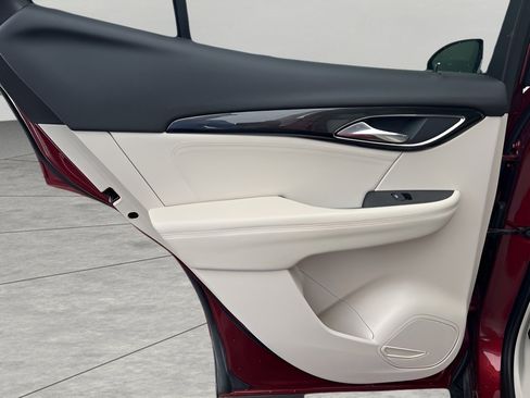 Used 2022 Buick Envision Preferred image 25