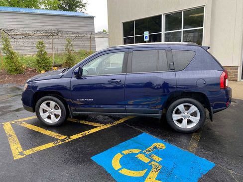 Used 2014 Jeep Compass Latitude AWD/4WD image 13