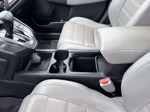Used 2019 Honda CR-V Touring image 21