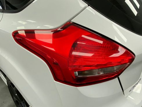 Used 2016 Ford Focus ST FWD image 13