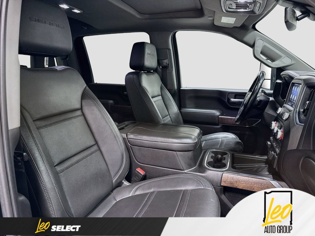 Used 2023 GMC Sierra 2500 Denali AWD/4WD image 32