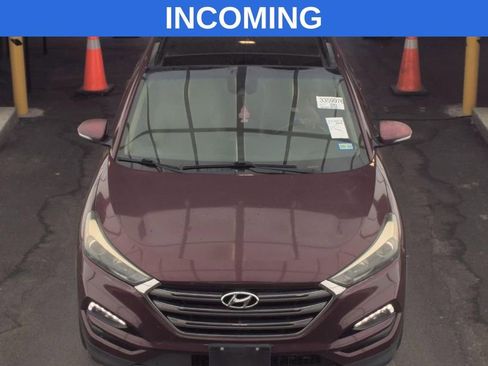 Used 2016 Hyundai Tucson Limited w/ Option Group 03 image 2