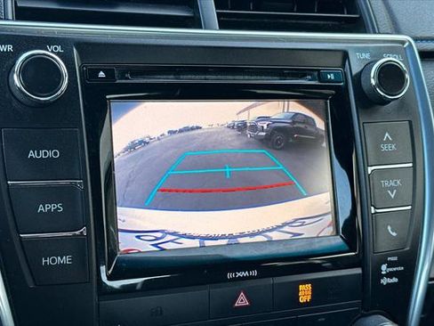 Certified 2016 Toyota Camry SE image 20