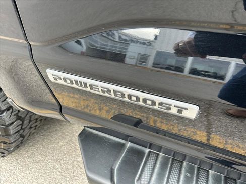 Used 2022 Ford F150 Lariat image 23