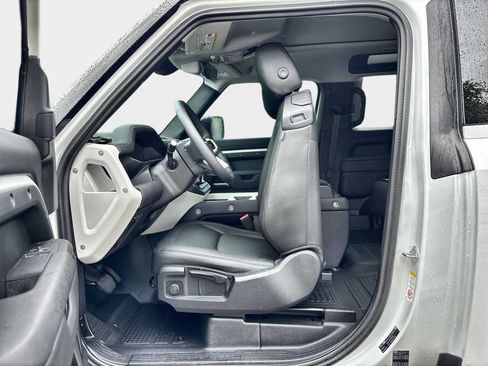 Used 2025 Land Rover Defender 90 S AWD/4WD image 10