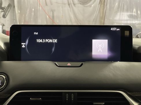 Used 2024 MAZDA CX-90 3.3 Turbo S w/ Premium Package image 18