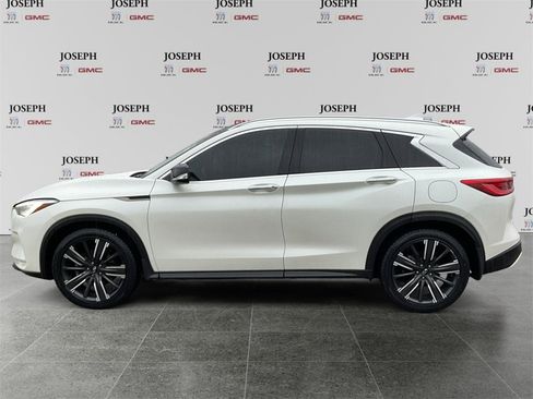 Used 2021 INFINITI QX50 Luxe w/ Appearance Package image 5