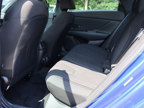 Used 2025 Hyundai Elantra Sport FWD image 22
