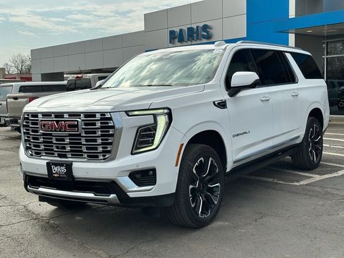 New 2026 GMC Yukon XL Denali w/ Denali Reserve Package image 3