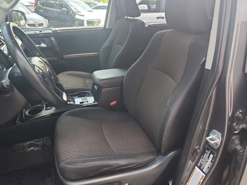 Used 2014 Toyota 4Runner Trail AWD/4WD image 9