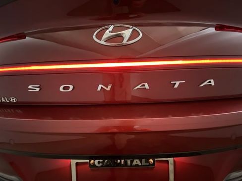 Used 2023 Hyundai Sonata Limited FWD image 27