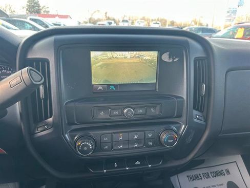 Used 2018 Chevrolet Silverado 1500 W/T w/ WT Convenience Package AWD/4WD image 17