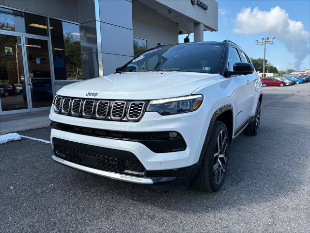 Certified 2025 Jeep Compass Limited w/ Elite Group AWD/4WD image 3