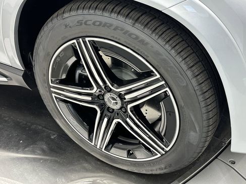 New 2026 Mercedes-Benz GLE 450 4MATIC image 14