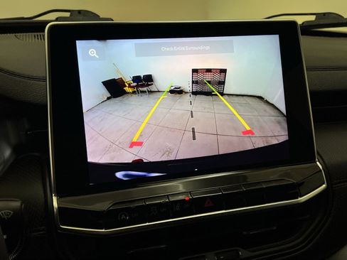 Used 2022 Jeep Compass Trailhawk image 17