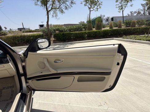 Used 2012 BMW 328i Convertible RWD image 13