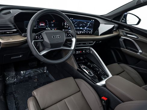 New 2025 Audi Q5 Premium Plus image 8