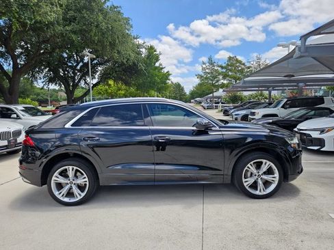 Used 2023 Audi Q8 Premium w/ Convenience Package AWD/4WD image 4