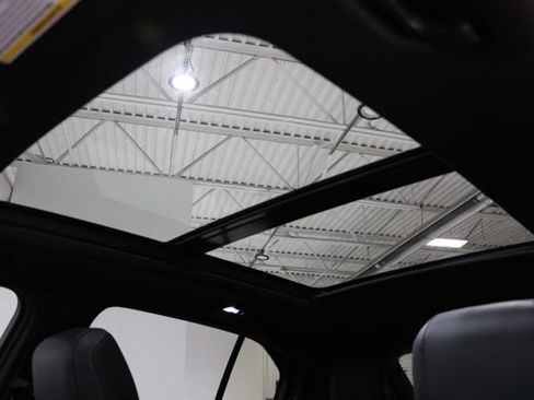 Used 2020 Cadillac XT4 Premium Luxury w/ Technology Package FWD image 30