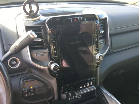 Used 2022 RAM 2500 Laramie w/ Night Edition image 16