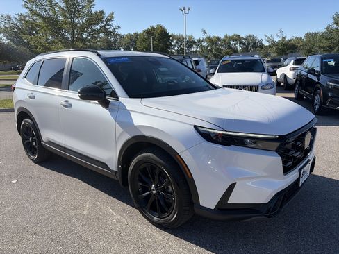 Certified 2024 Honda CR-V Sport image 3