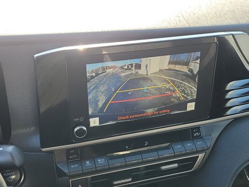 Certified 2025 Toyota Camry SE image 28