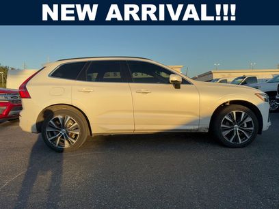 Used 2022 Volvo XC60 B5 Momentum