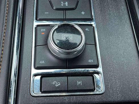 Used 2024 Ford Expedition Max Platinum AWD/4WD image 36