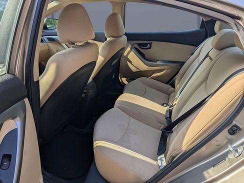 Used 2013 Hyundai Elantra GLS w/ Preferred Pkg FWD image 12