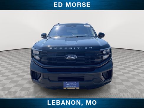 Certified 2025 Ford Expedition Active AWD/4WD image 3