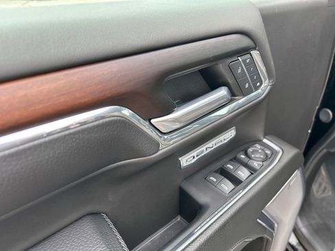 Certified 2024 GMC Sierra 1500 Denali AWD/4WD image 18