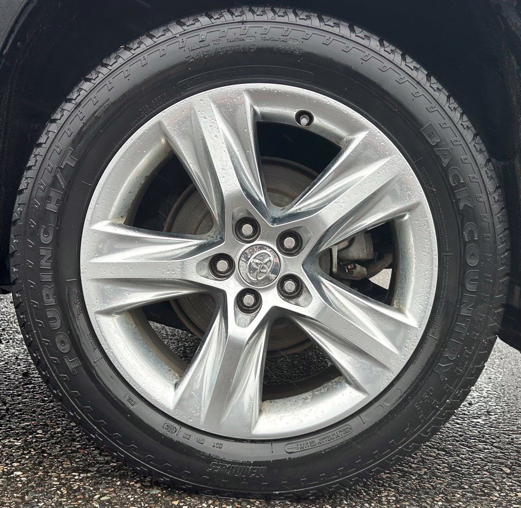 Used 2015 Toyota Highlander Limited Platinum AWD/4WD image 30
