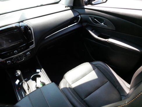 Used 2019 Chevrolet Traverse Premier AWD/4WD image 11