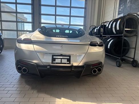 Used 2022 Ferrari Roma RWD image 7