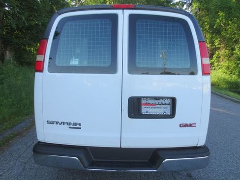 Used 2014 GMC Savana 2500 RWD image 6