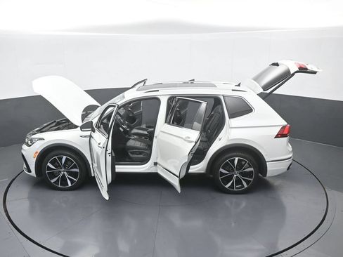 Used 2023 Volkswagen Tiguan SEL R-Line AWD/4WD image 74