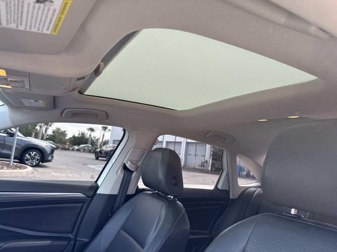Used 2019 Volkswagen Jetta SEL FWD image 28