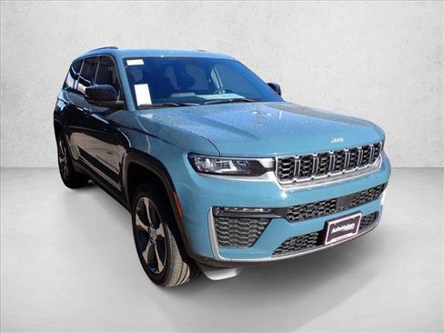 New 2026 Jeep Grand Cherokee Limited image 6
