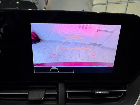 Certified 2024 Chevrolet Trax RS image 18