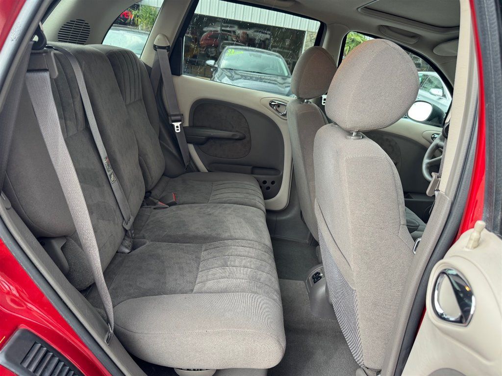Used 2002 Chrysler PT Cruiser FWD image 17