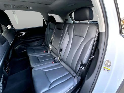 Used 2023 Audi Q7 3.0T Premium Plus AWD/4WD image 20