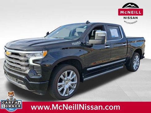 Used 2024 Chevrolet Silverado 1500 High Country w/ High Country Premium Package image 3