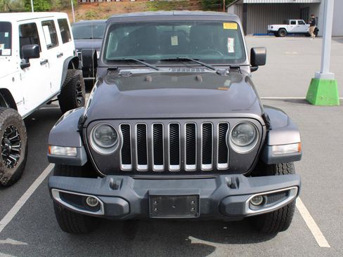Used 2018 Jeep Wrangler Unlimited Sahara w/ Cold Weather Group image 2