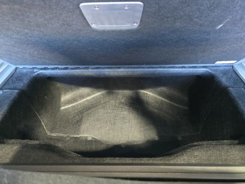 Used 2023 Rivian R1S Adventure image 26