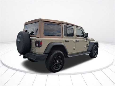 Used 2022 Jeep Wrangler Unlimited Sport image 3